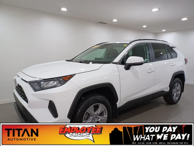 2023 Toyota RAV4 Hybrid LE AWD*Excellent Fuel Economy | Adaptive Cruise | Htd Seats | Blind Spot Detect | Roof Rails