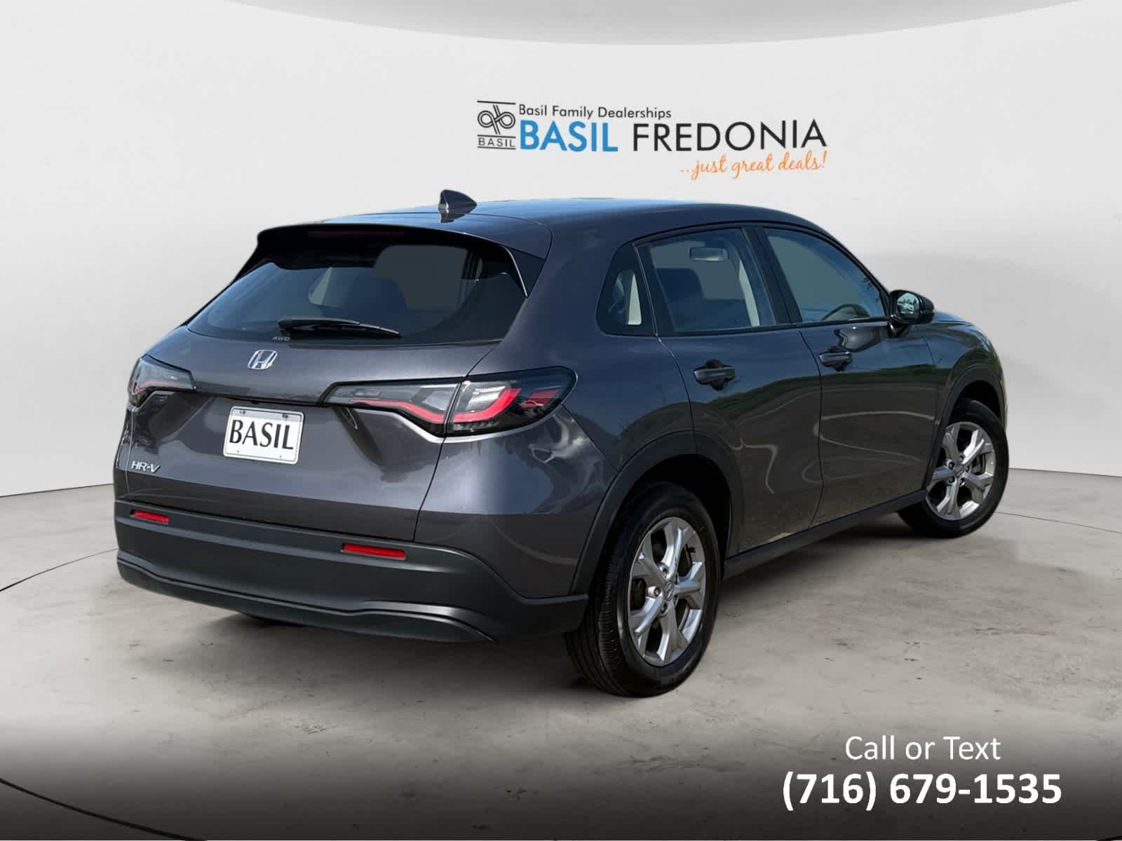 Used 2023 Modern Steel Metallic Honda LX image 10
