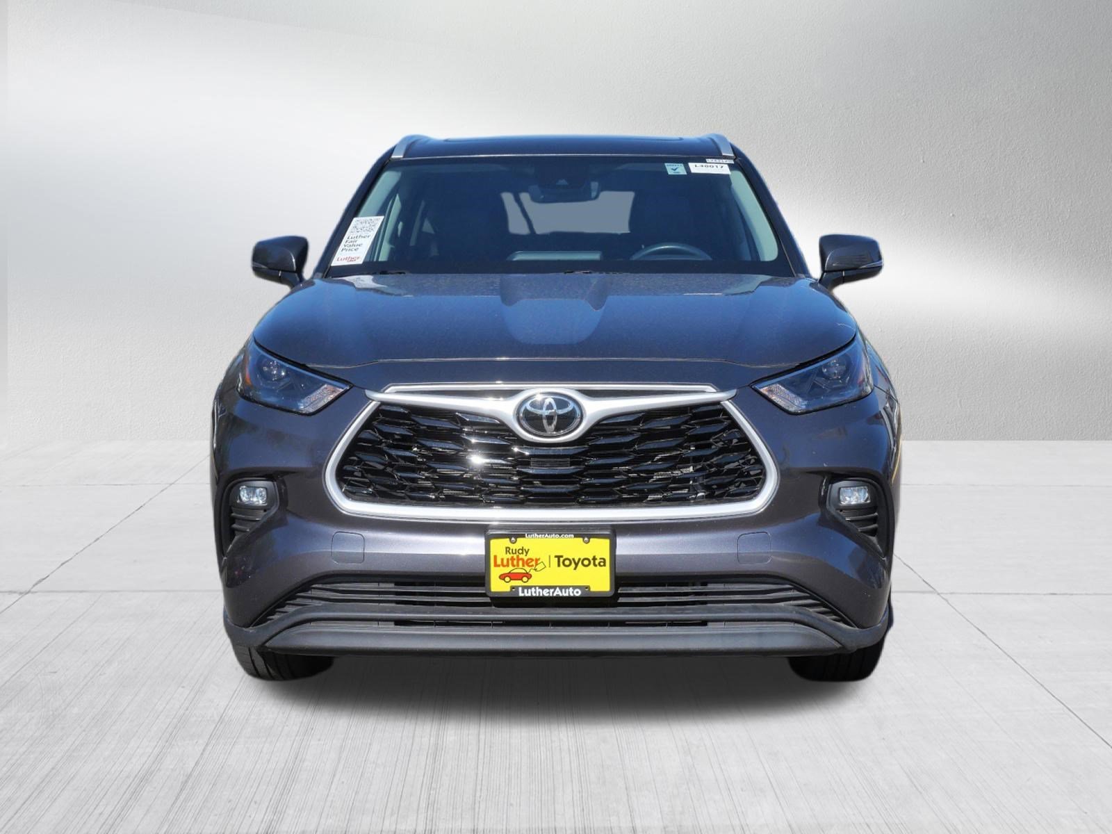 Certified 2024 Toyota Highlander XLE with VIN 5TDKDRBH6RS547885 for sale in Golden Valley, Minnesota