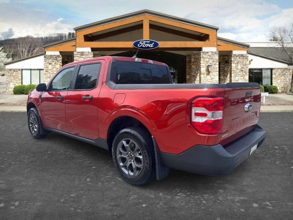Used 2022 Chili Pepper Red Ford XLT image 6