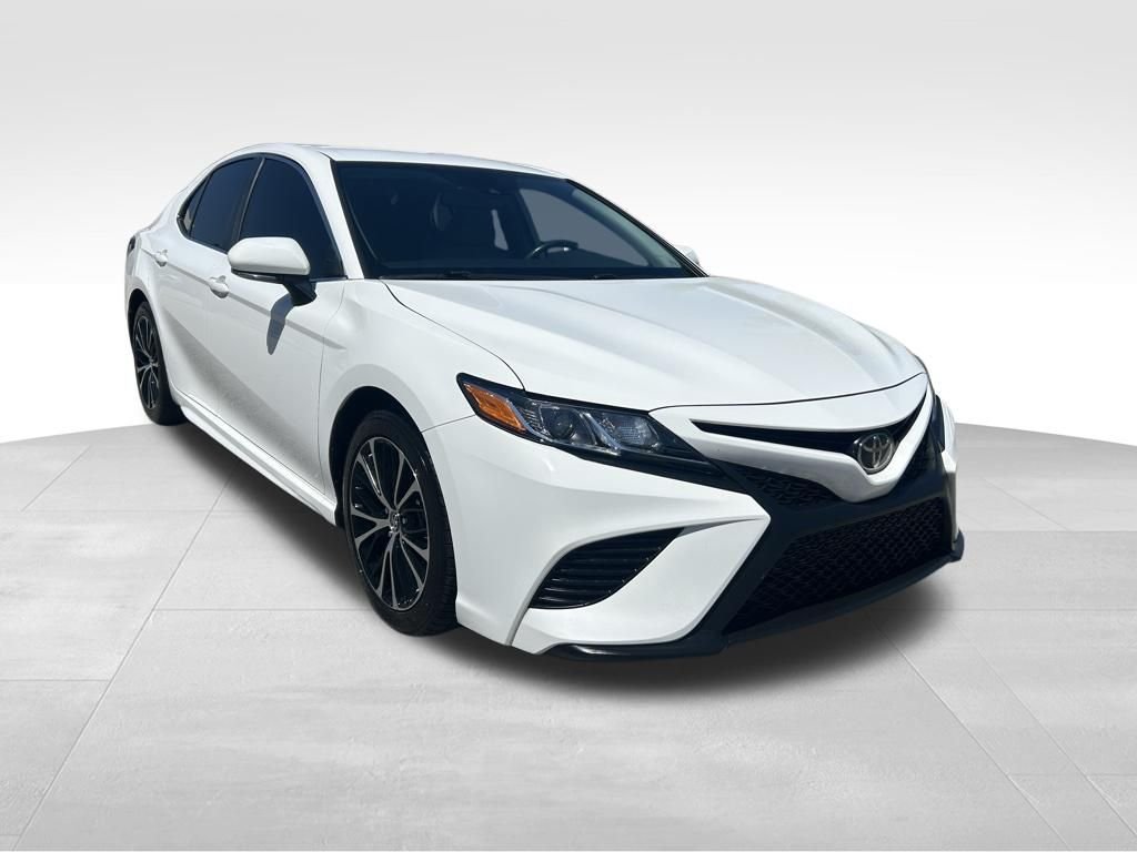 Used 2019 Toyota Camry SE with VIN 4T1B11HK5KU174154 for sale in Lake Worth Beach, FL