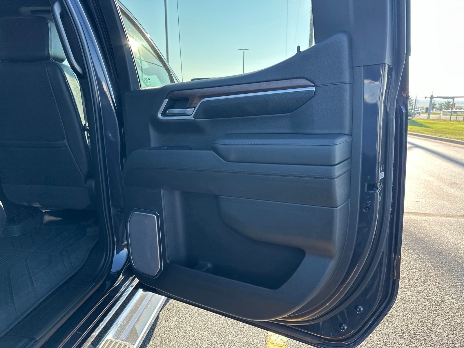 Used 2022 Gray Chevrolet High Country image 40