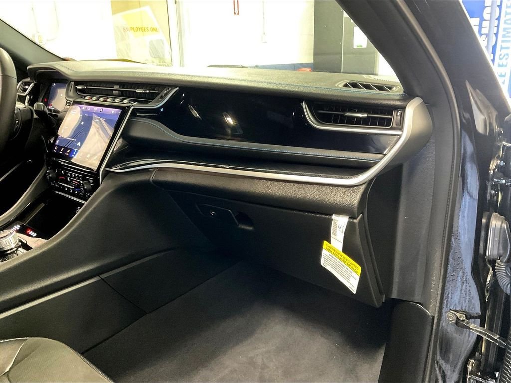 Used 2023 Black Jeep Trailhawk 4xe image 13