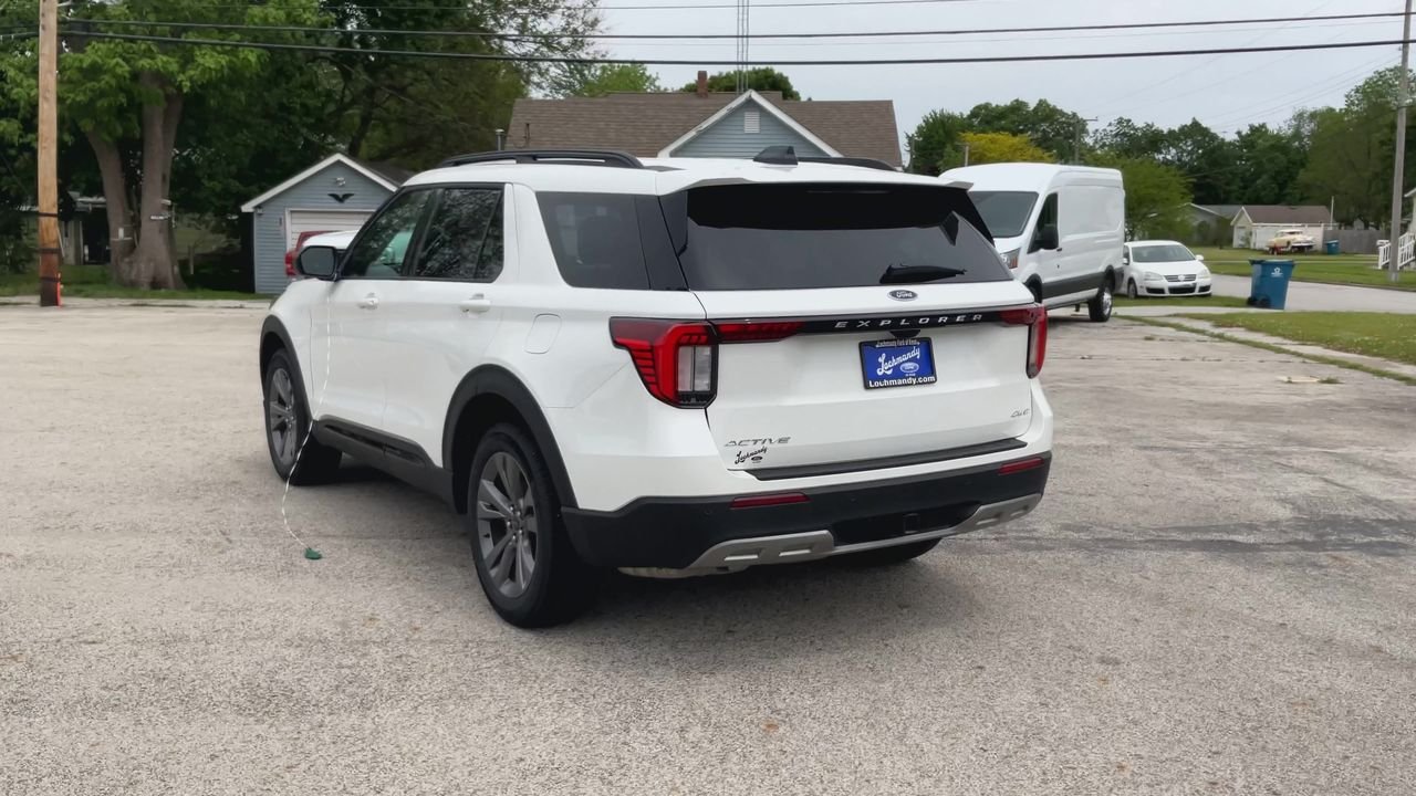 2026 Ford Explorer Active - Photo 3
