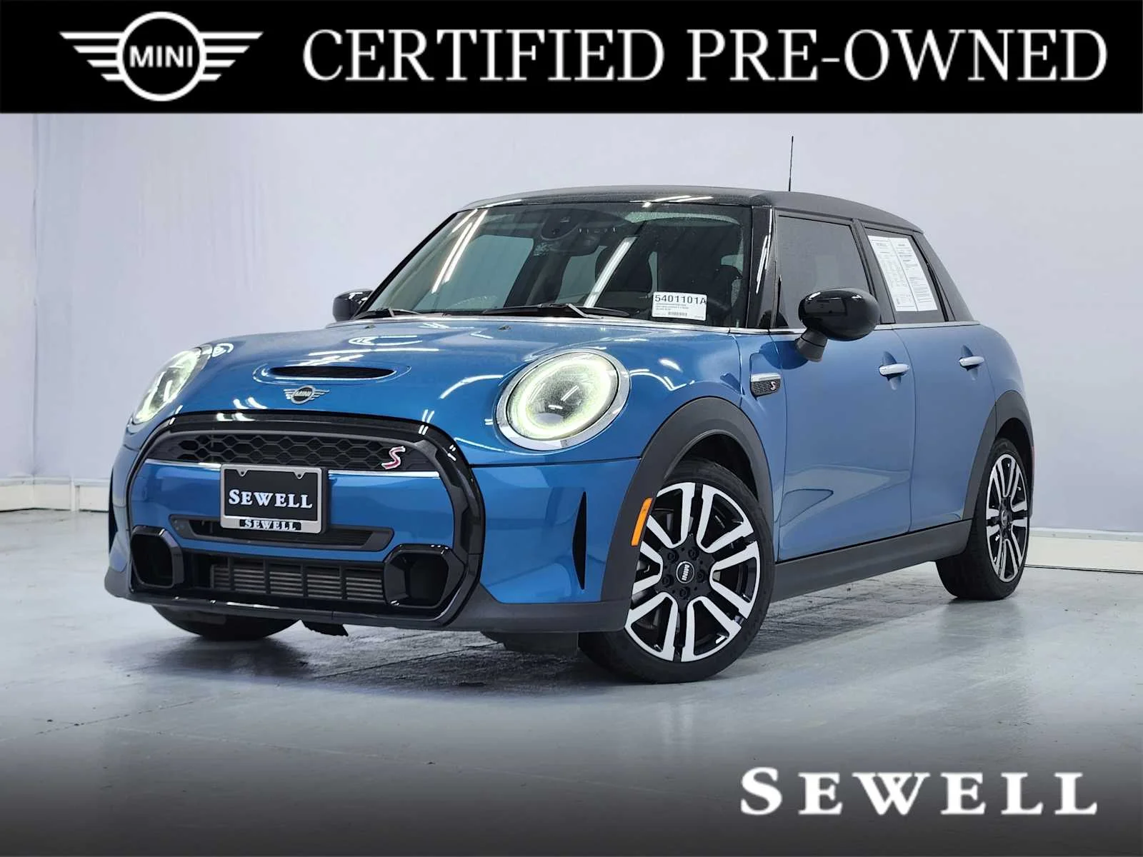 2023 MINI Hardtop Cooper S's photo