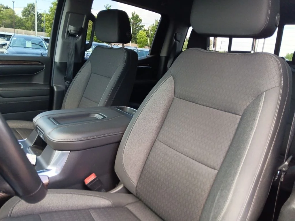 Used 2022 Red Hot Chevrolet LT Trail Boss image 27