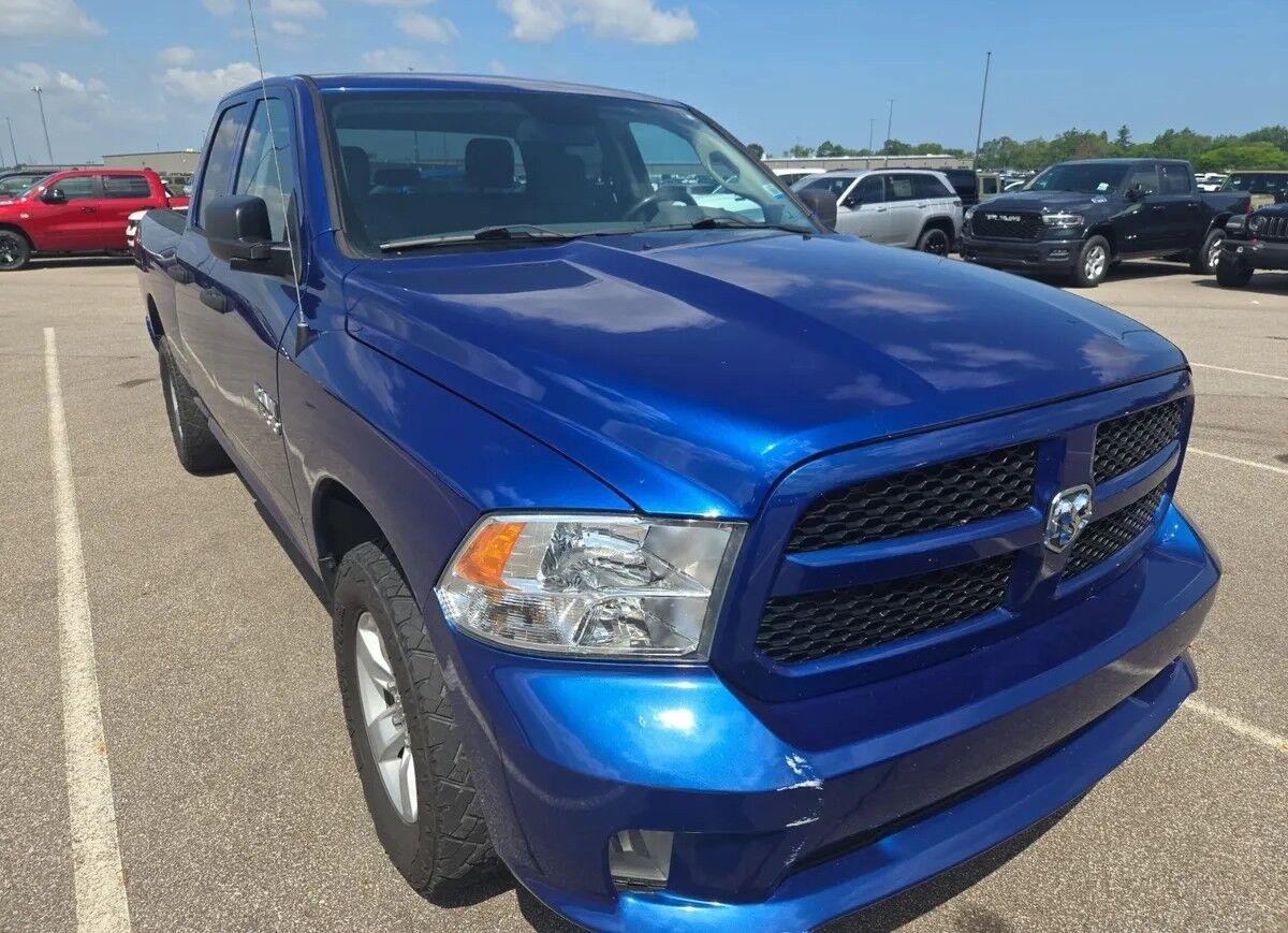 Used 2018 Blue Streak Pearlcoat Ram Express image 2