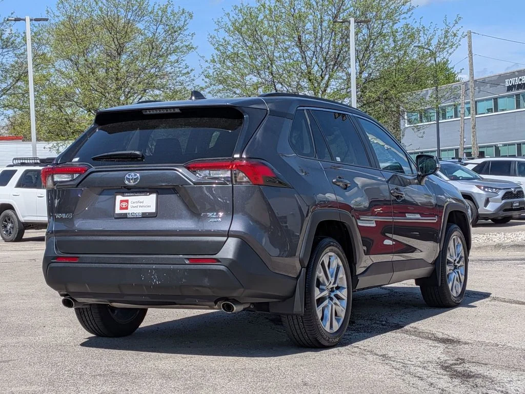 Used 2024 Gray Toyota XLE Premium image 7