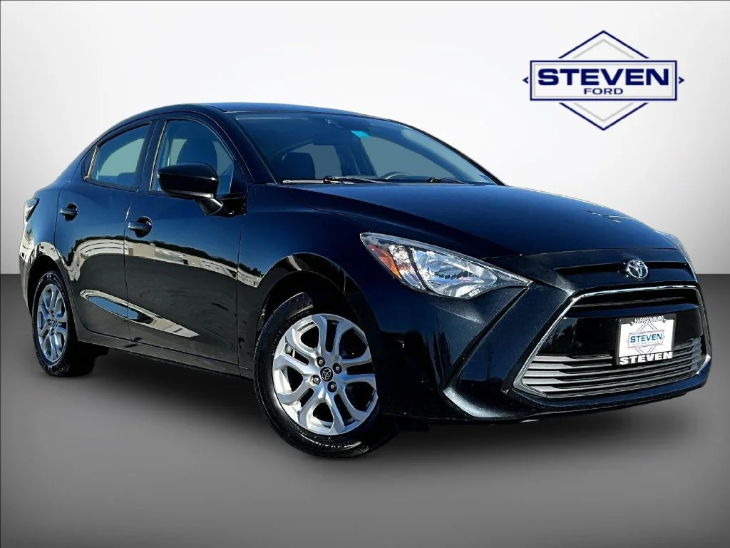 Used 2017 Stealth Toyota Base image 1