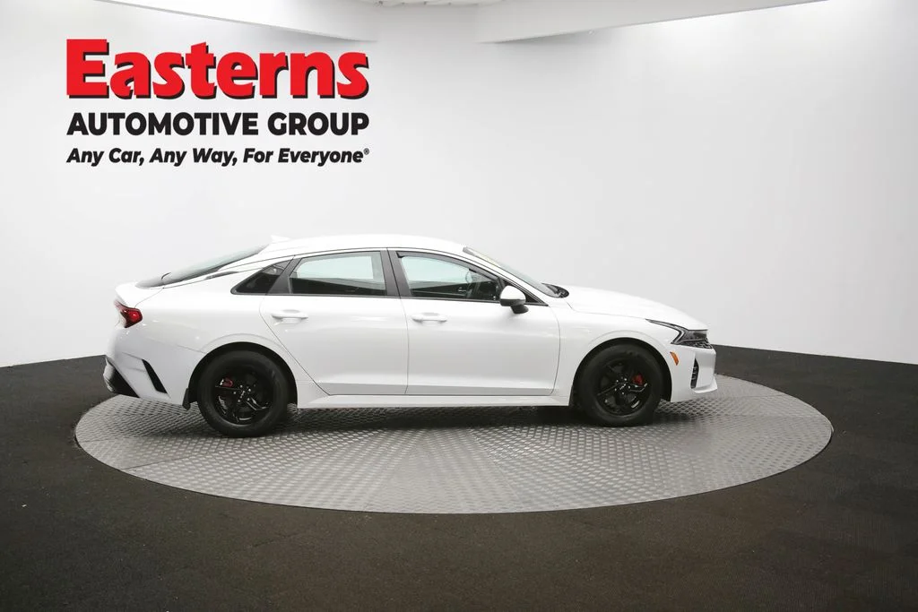 Used 2023 White Kia LXS image 42