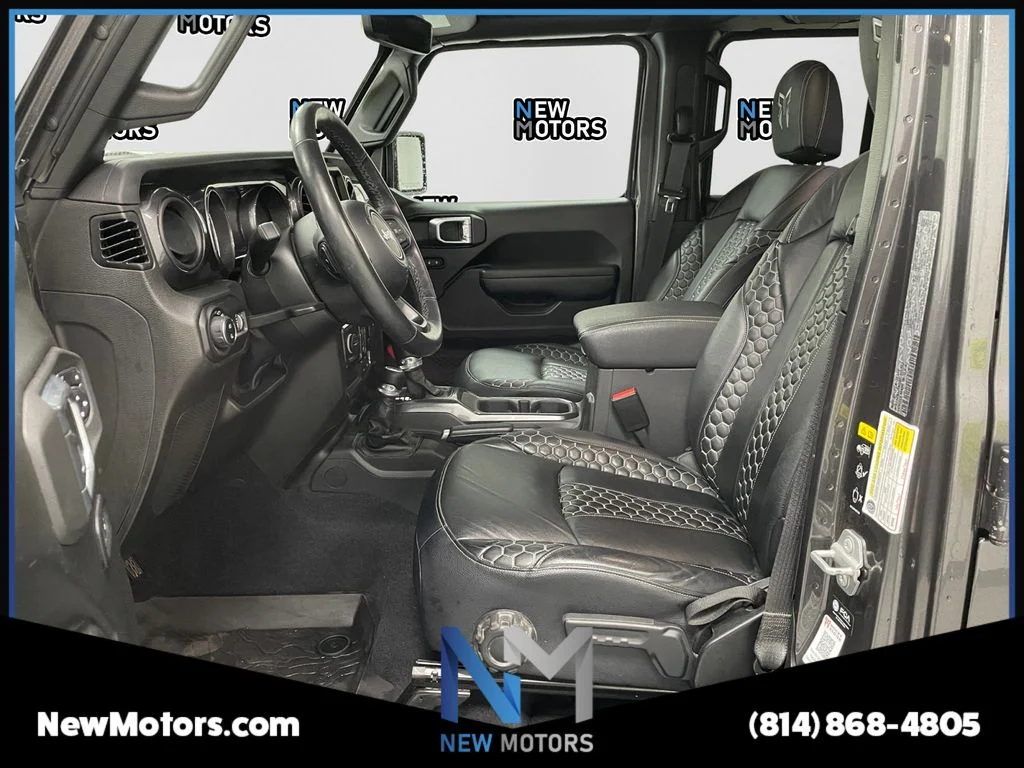 Used 2023 Crystal Metallic Jeep Sport S image 7