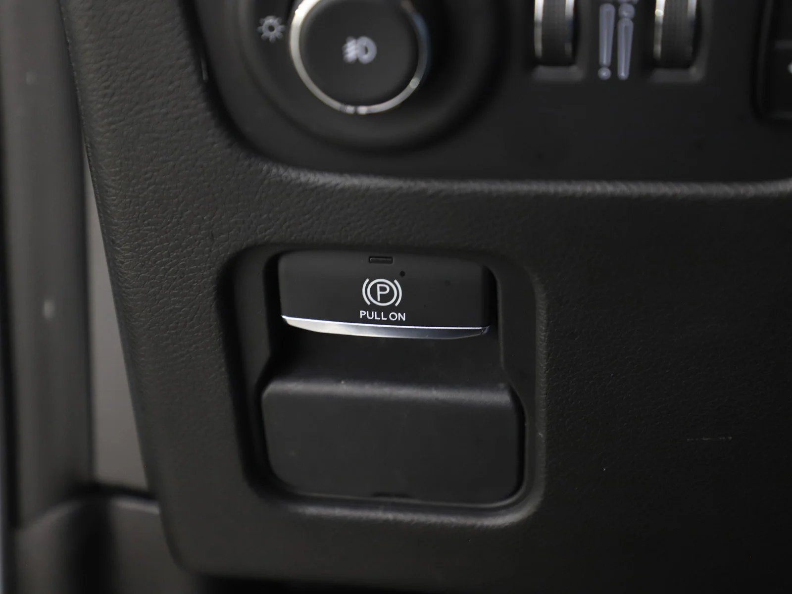 Used 2024 Silver Zynith Jeep  image 32