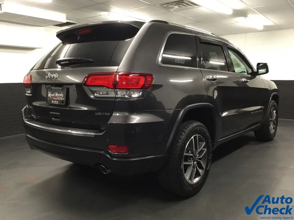 Used 2020 Gray Jeep Limited image 10