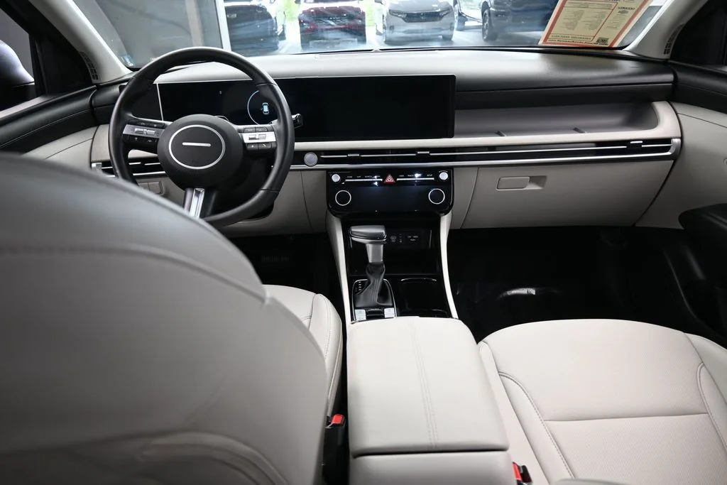 Used 2025 Ecotronic Gray Hyundai SEL Convenience image 39