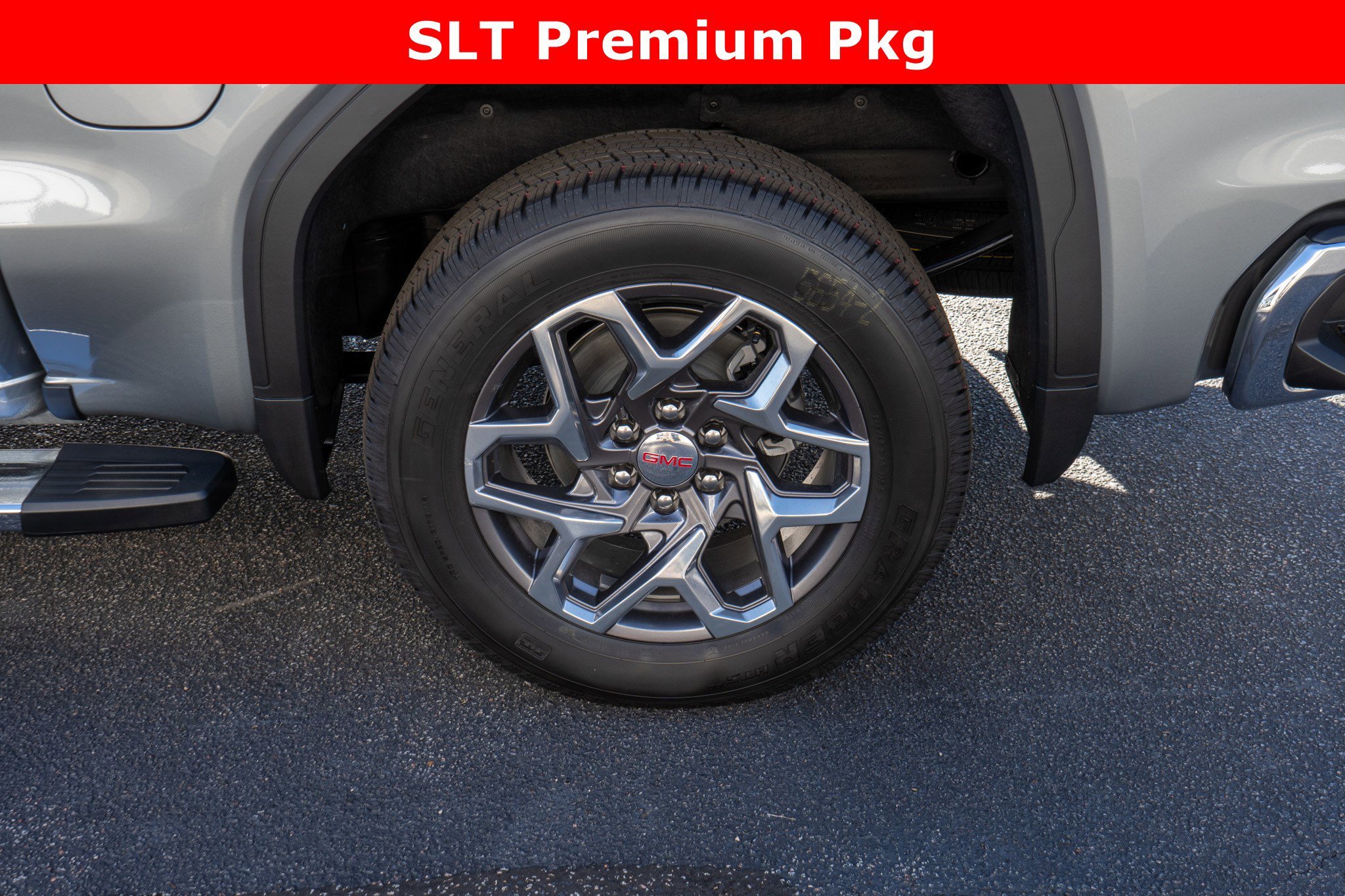 2026 GMC Sierra 1500 SLT - Photo 9