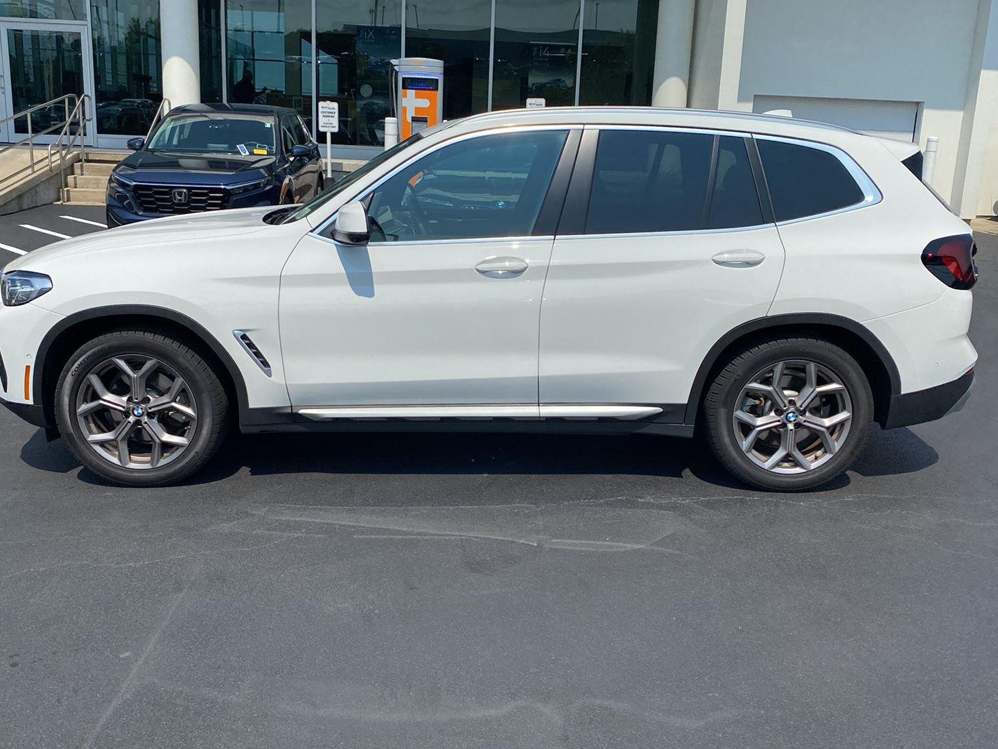 Certified Used 2023 Alpine White BMW xDrive30i image 6