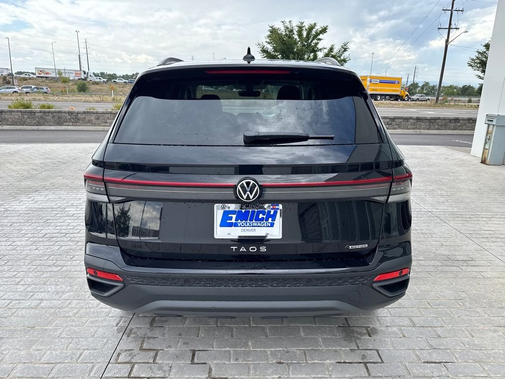 New 2026 Deep Black Pearl Volkswagen 1.5T SE Black image 4
