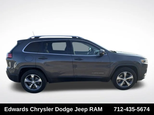 Used 2019 Gray Jeep Limited image 9