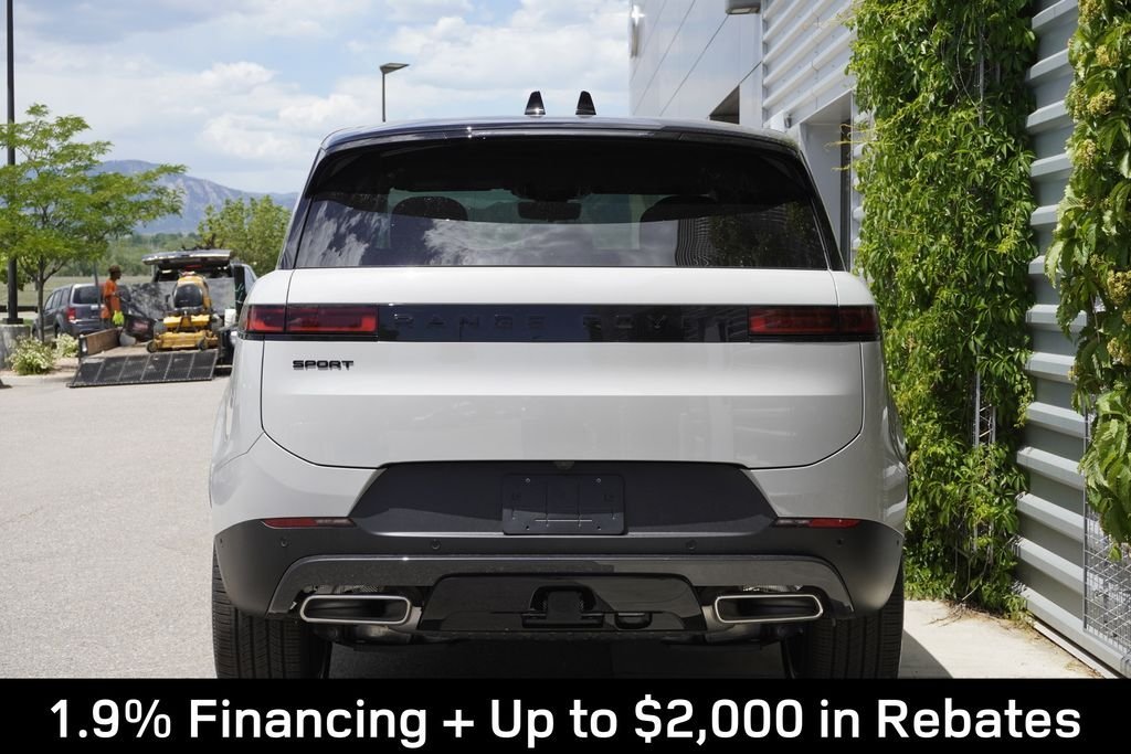 New 2026 Borasco Grey LAND ROVER SE image 6