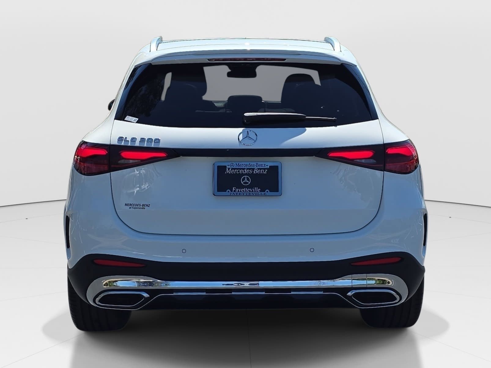 New 2026 Polar White Mercedes-Benz GLC300 image 6