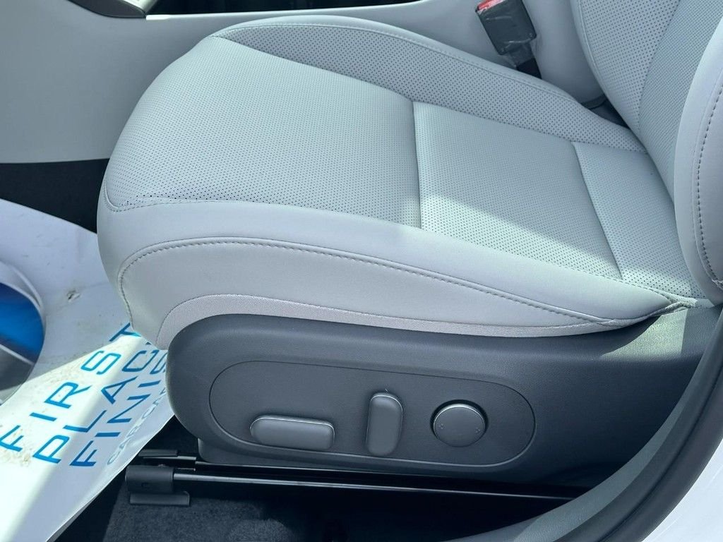 New 2026 White Hyundai Limited AWD image 26