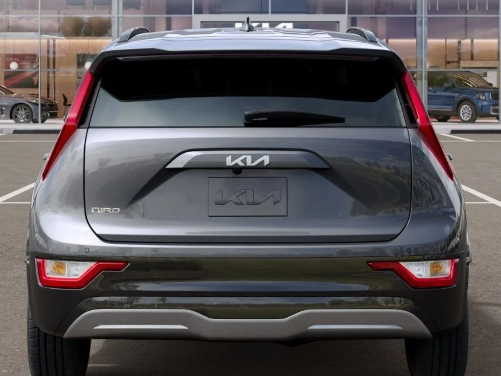 New 2024 Gray Kia Wind image 13