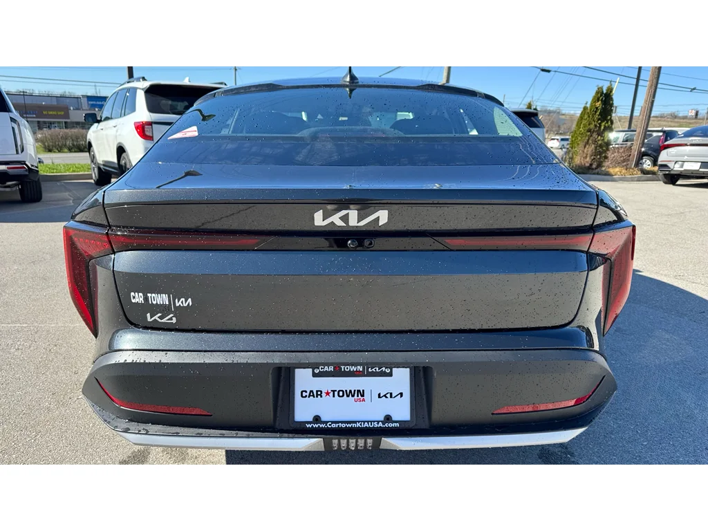 New 2026 Gry Kia LXS image 5