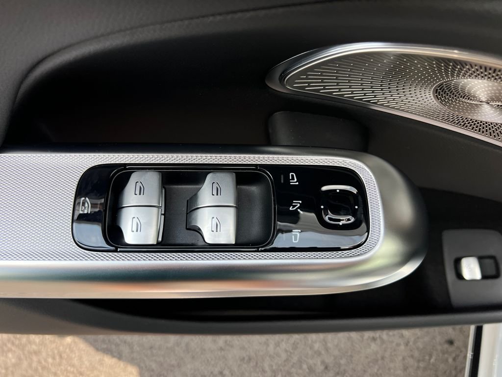New 2026 MANUFAKTUR Alpine Grey Mercedes-Benz E 350 image 11