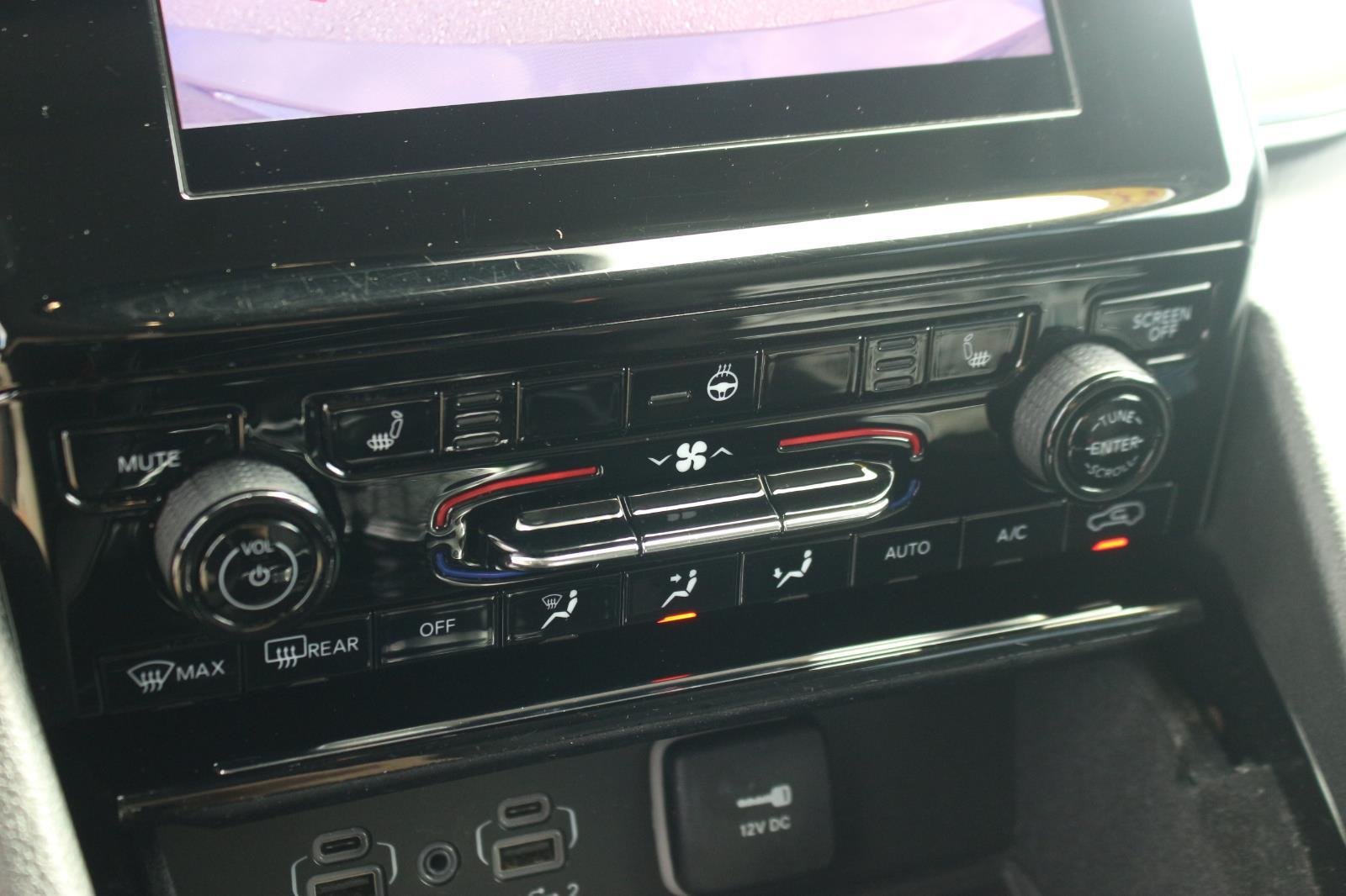 Used 2022 Gray Jeep Laredo image 24