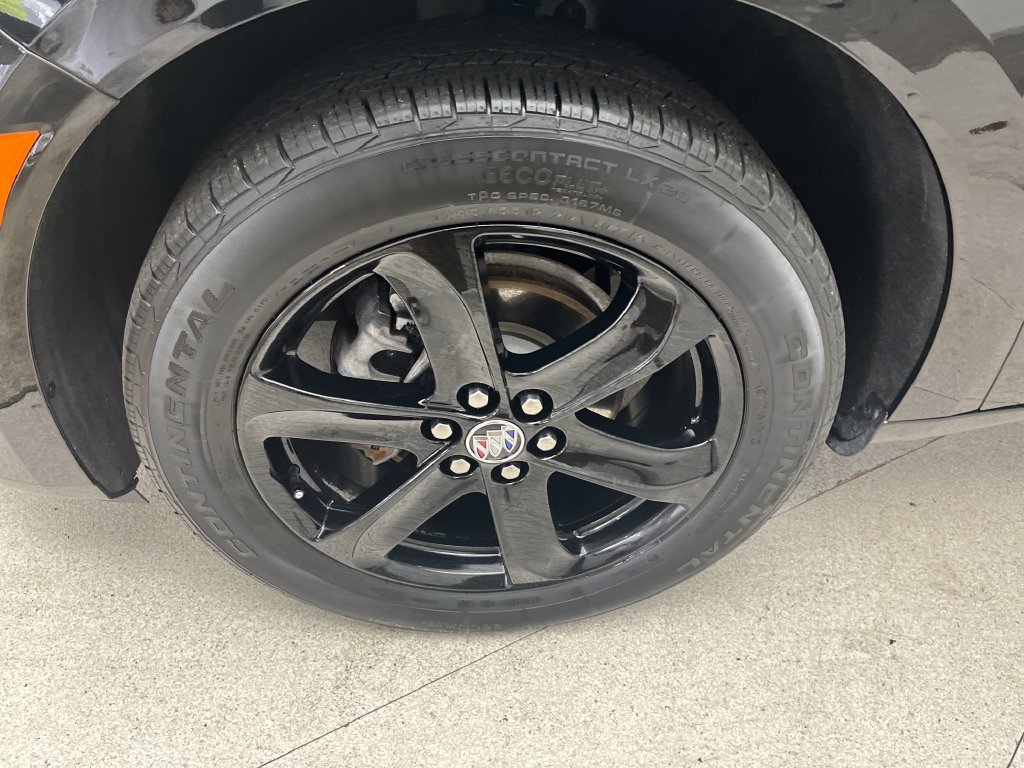 Used 2024 Black Buick Essence image 9