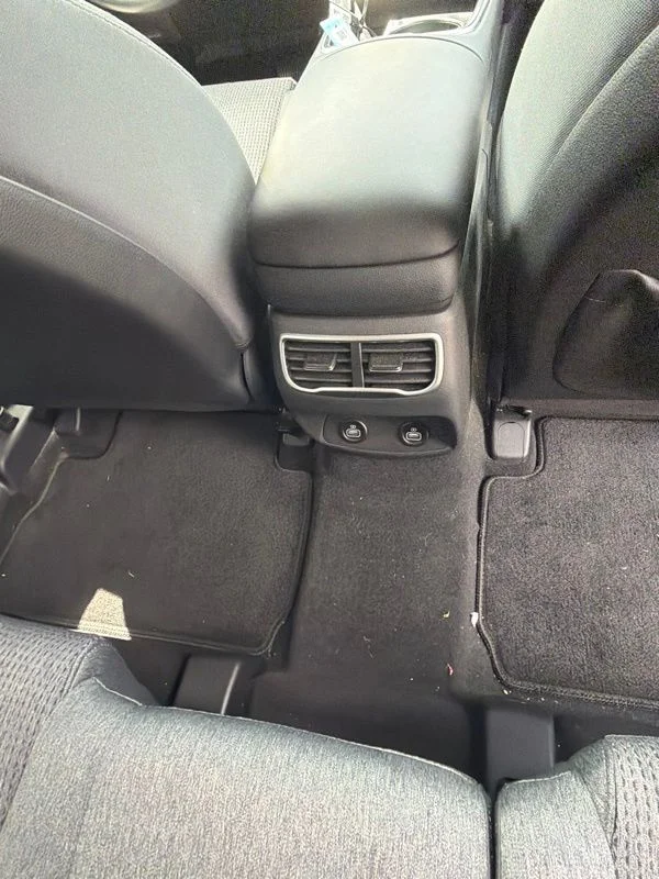 Used 2023 Gray Hyundai SEL image 12
