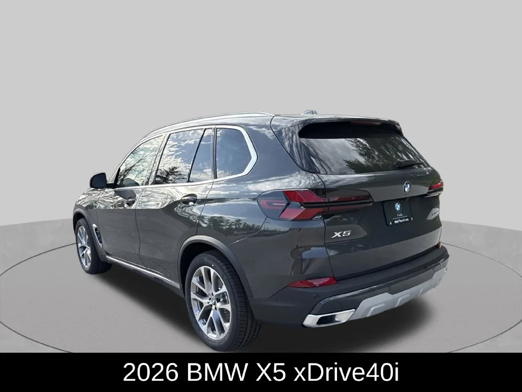 Used 2026 Gray BMW xDrive40i image 3