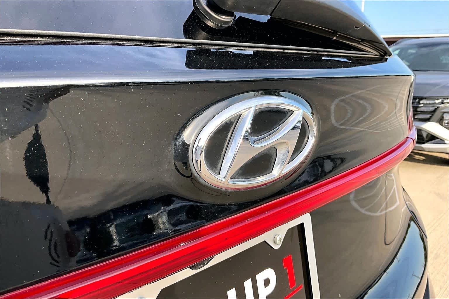Certified Used 2023 Twilight Black Hyundai SEL image 10