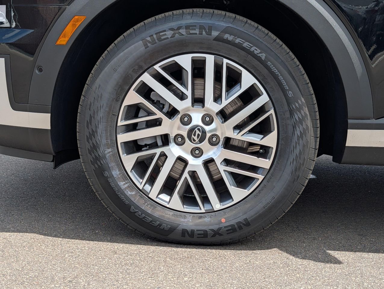 New 2026 Abyss Black Pearl Hyundai SEL Premium 7P image 5