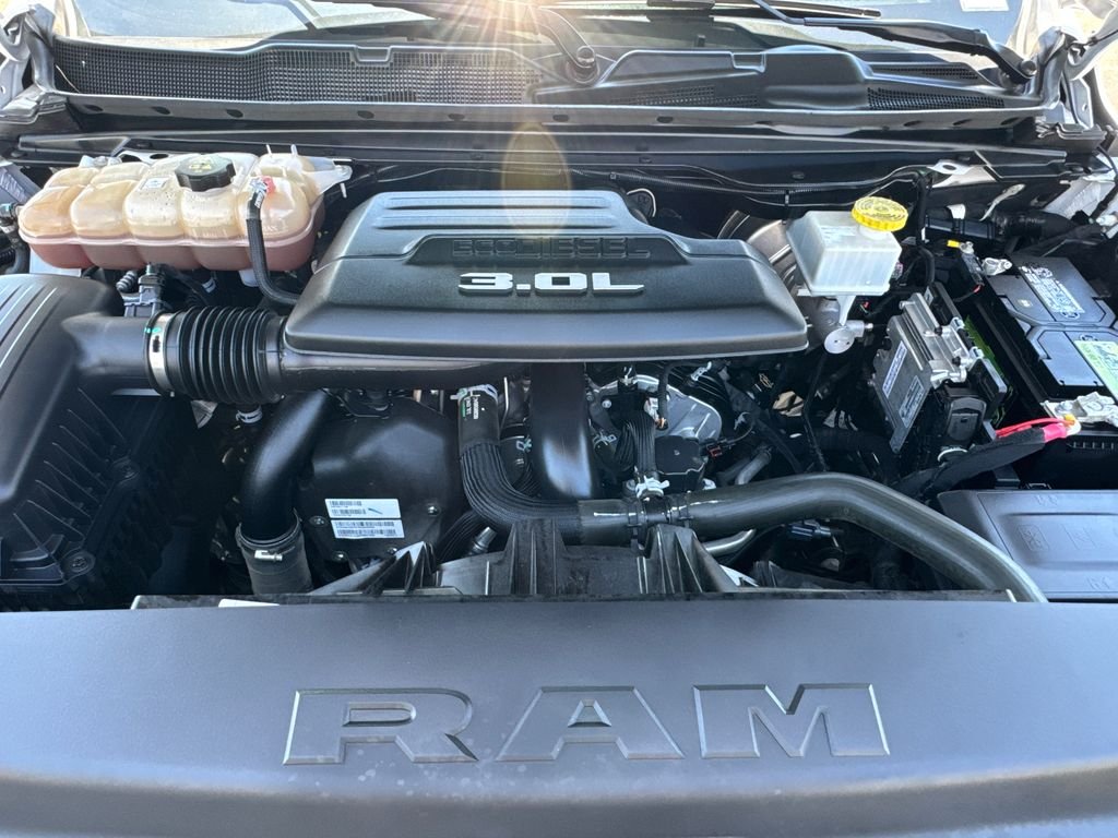 Used 2023 White Ram Laramie image 8