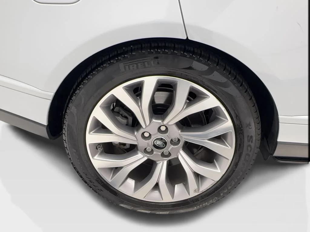 Used 2020 White Land Rover HSE image 14