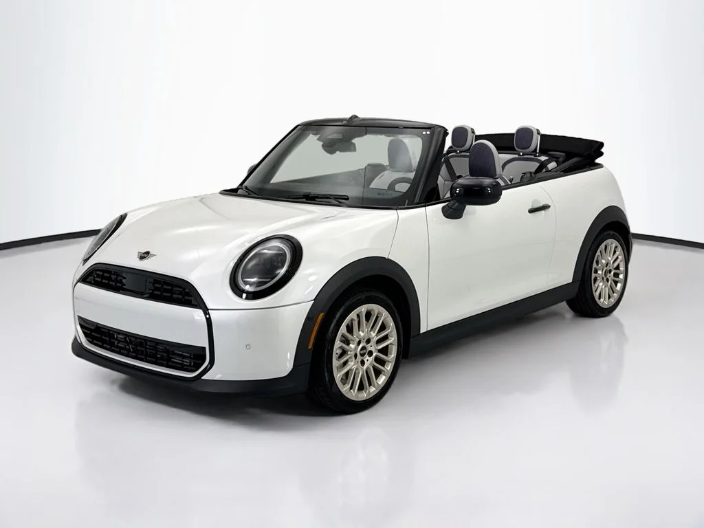 2026 MINI Convertible Cooper Signature's photo