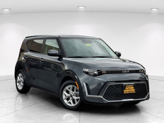 2025 Kia Soul 2.0L LX IVT's photo