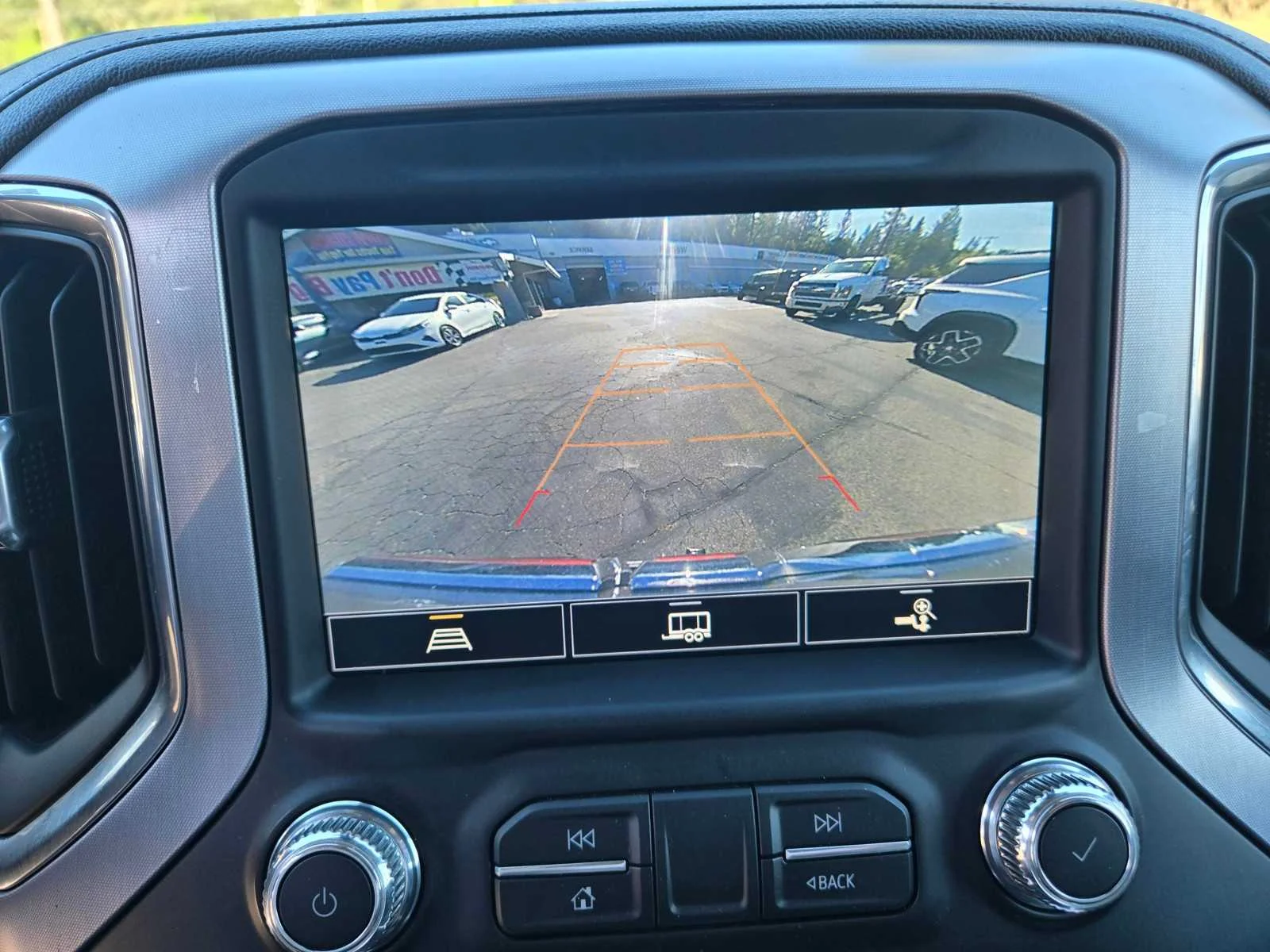 Used 2022 Onyx Black GMC SLT image 12
