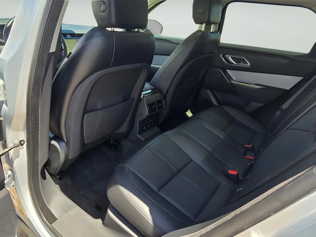 Used 2024 Silver Land Rover S image 22