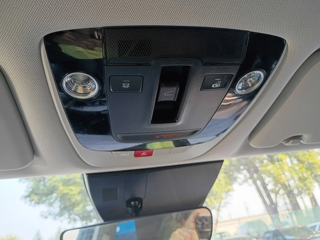 Used 2023 Blue Kia EX image 22