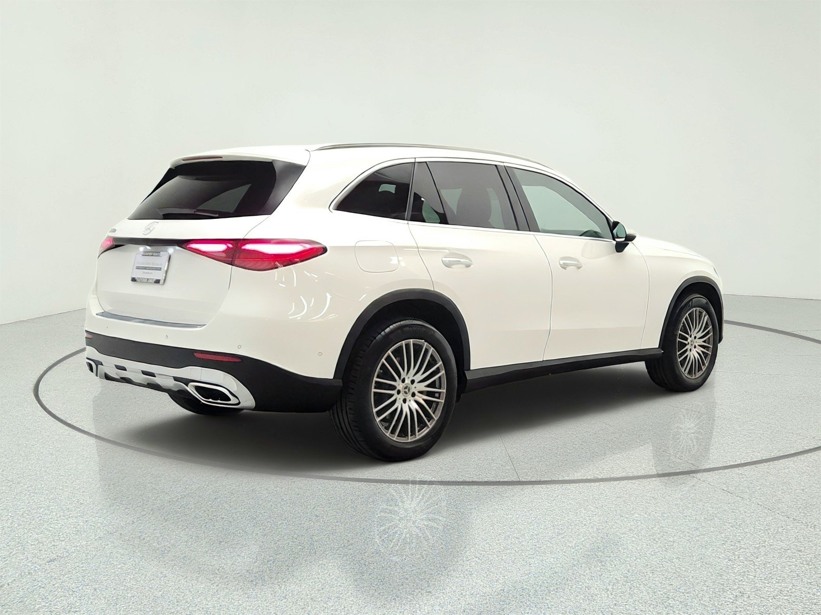 Certified Used 2026 Polar White Mercedes-Benz GLC 300 SUV image 5