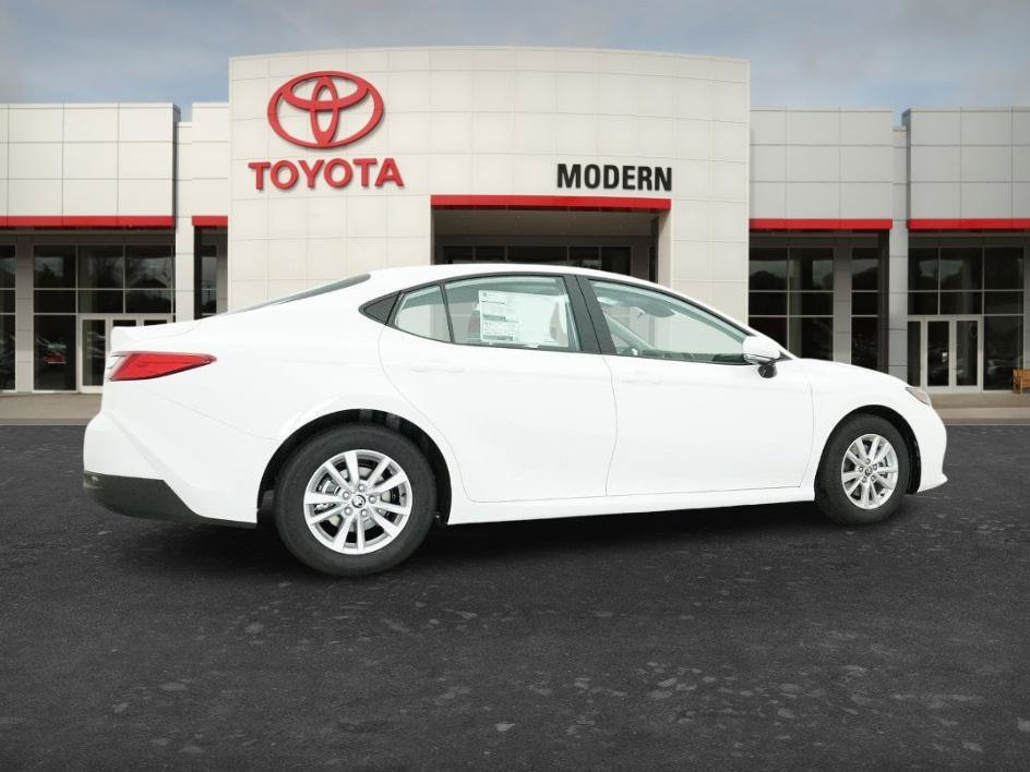 New 2026 Ice Cap Toyota LE image 15