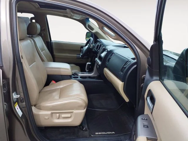 Used 2013 Pyrite Mica Toyota Limited image 15