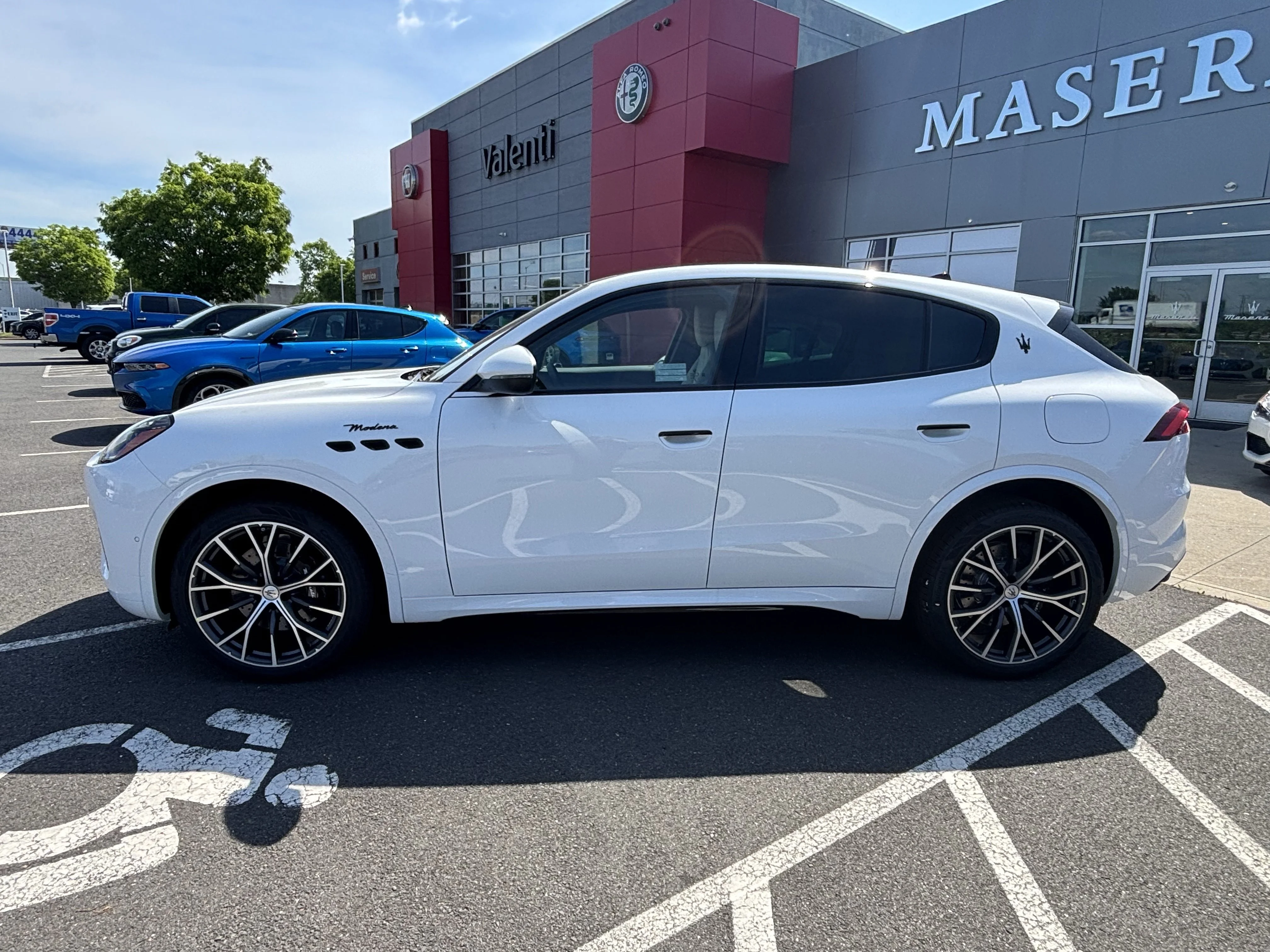 New 2026 BIANCO Maserati Modena image 6