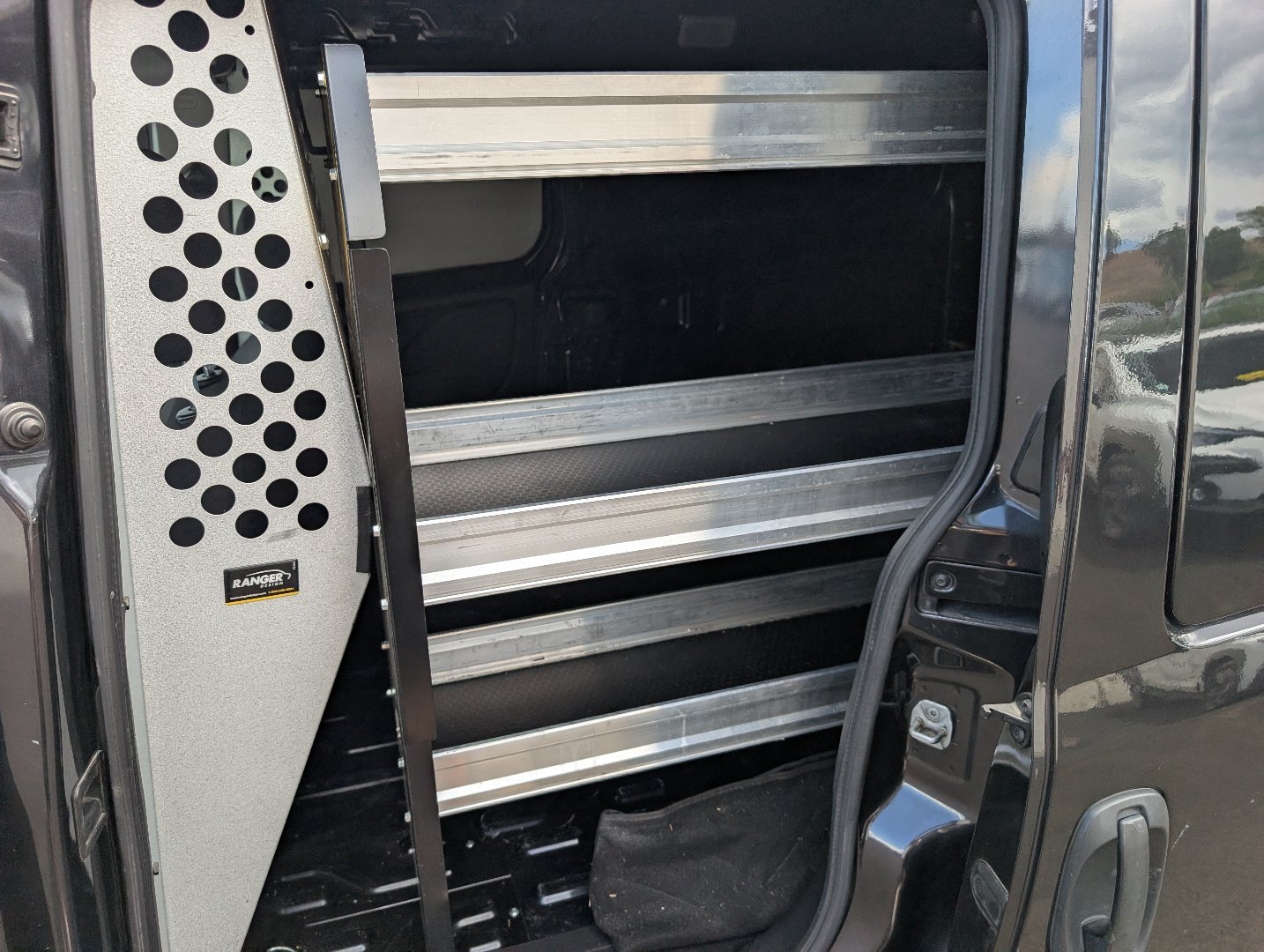 Used 2021 Black Metallic Ram Tradesman SLT image 24