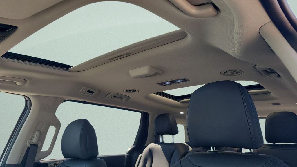New 2026 Snow White Pearl Kia SX image 17