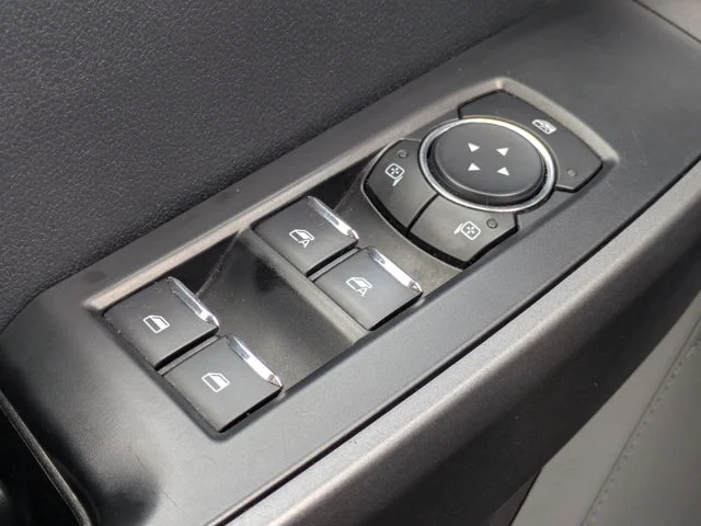 Certified Used 2025 Avalanche Ford XLT image 22
