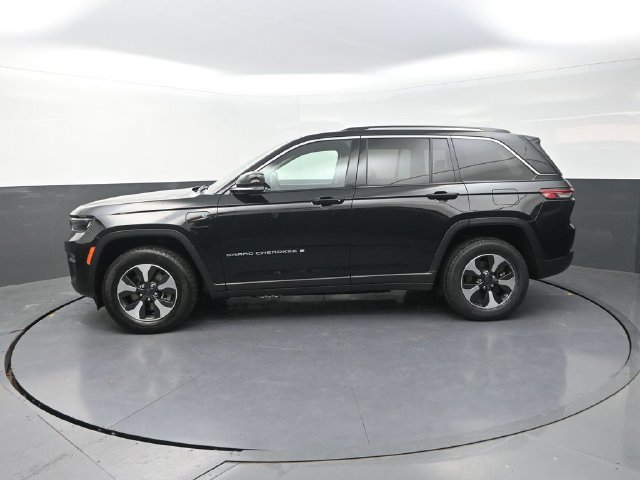 Used 2024 Black Jeep 4xe image 4