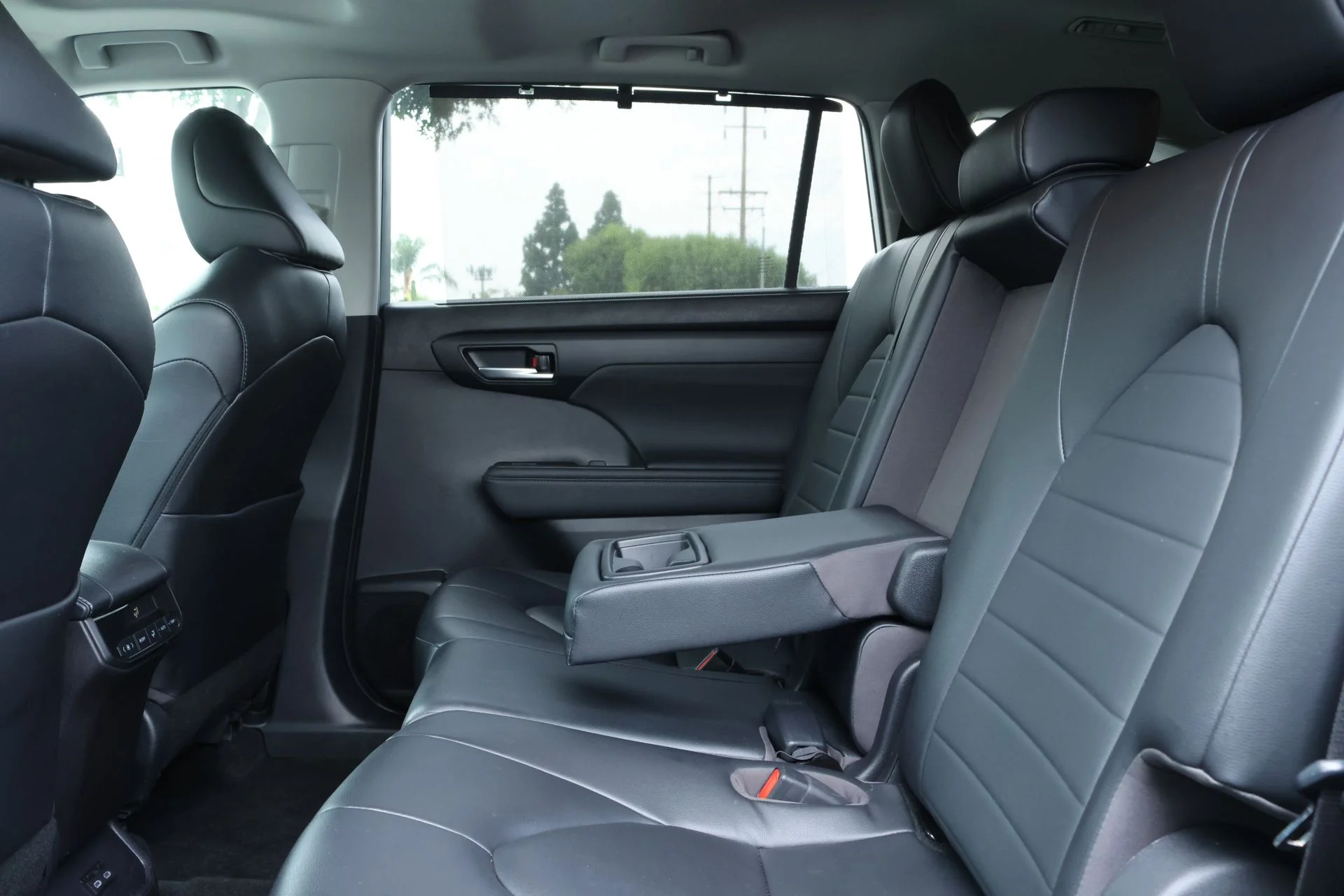 Used 2023 Beige Toyota XLE image 19